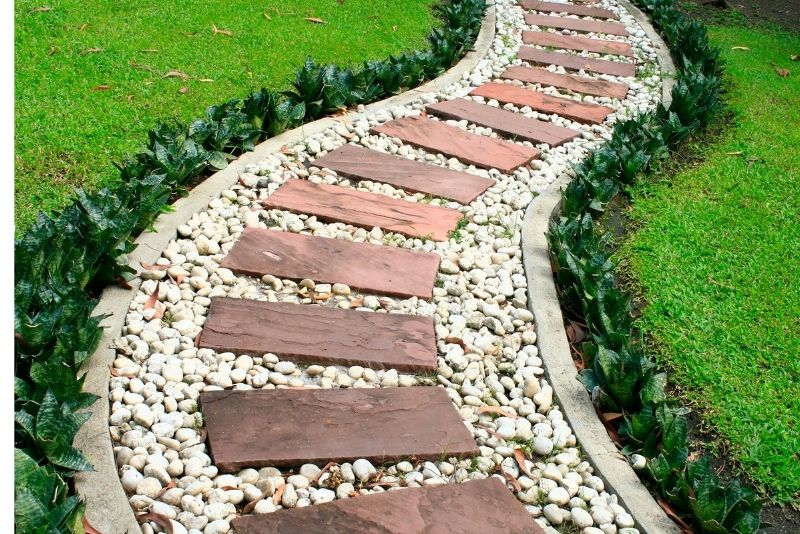 Well decorated Pavement with white stones and brown ones